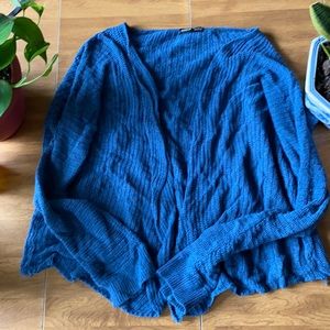 Blue cardigan with long sleeves!!🍂